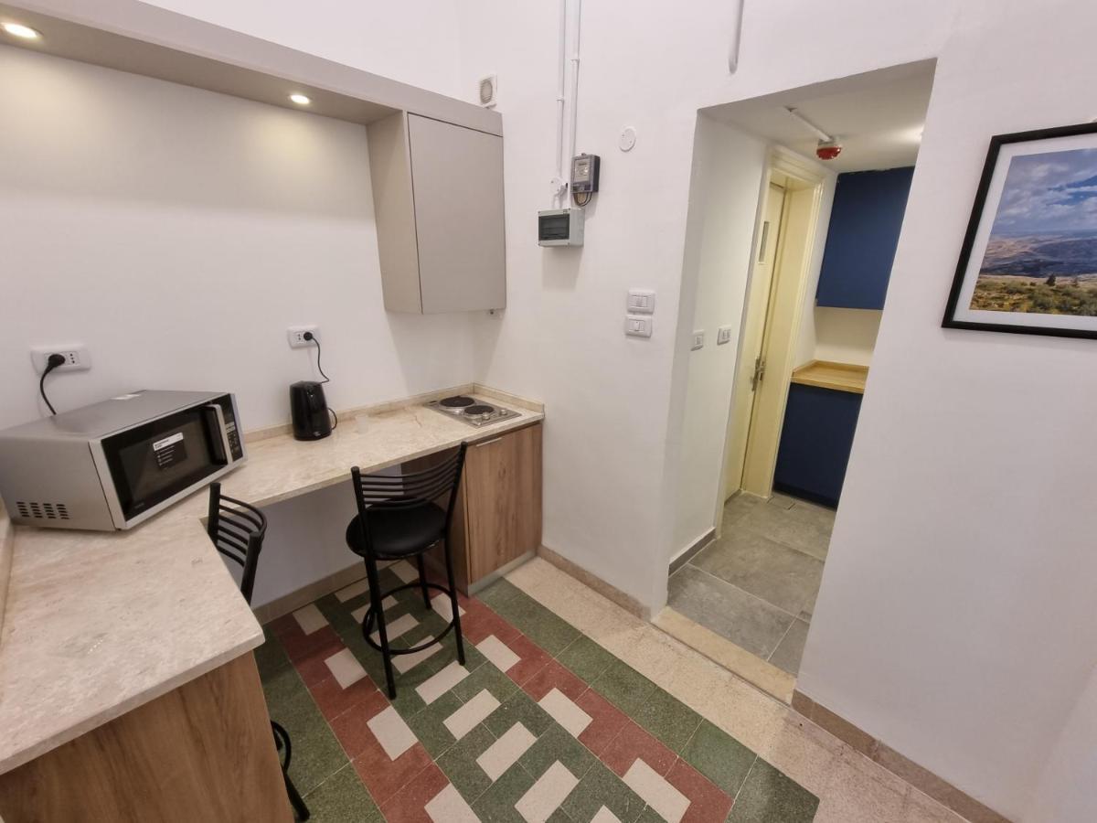 Downtown Living Boutique Apartments Amman Exterior photo